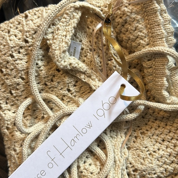 House of Harlow 1960 Cream Crochet Halter Top NWT Size M - Picture 7 of 8